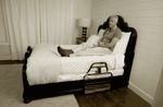 Sleep-Safe-Home-Bed-Rail_2