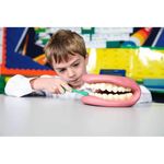 giant_teeth_2.jpg
