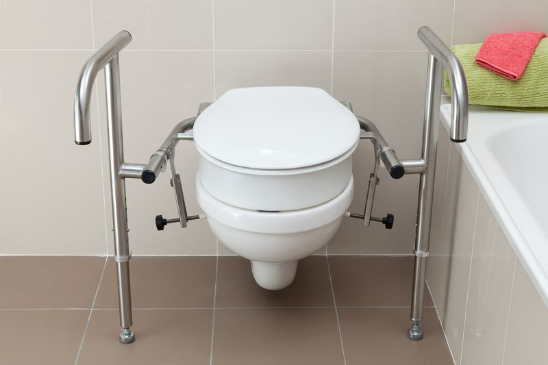 Stainless-Steel-Bariatric-With-80mm-Spacer.jpg