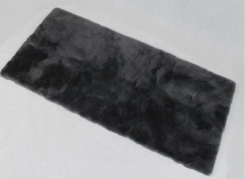 ozwool-charcoal-or-grey-shortwool-lambskin-rectangle-plate.jpg
