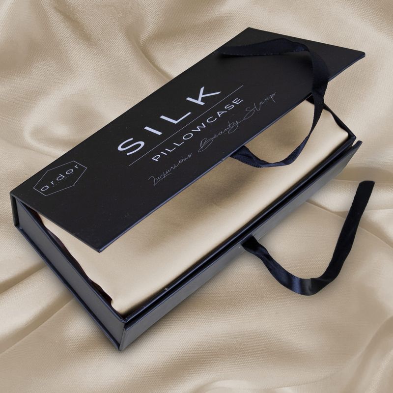 ARDOR-SILK-PILLOWCASE-GOLDEN-PRINCESS-INSTAGRAM-scaled-jpg