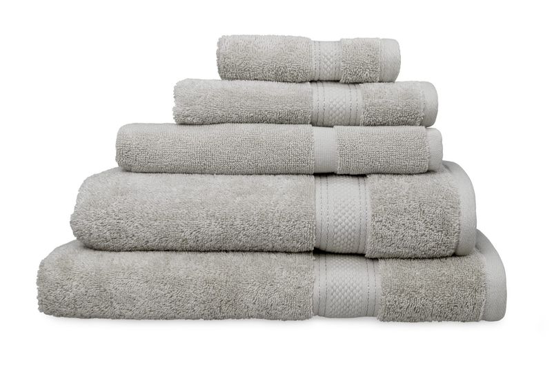 ALGODON-BATH-TOWELS-SILVER-STACK-scaled-jpg