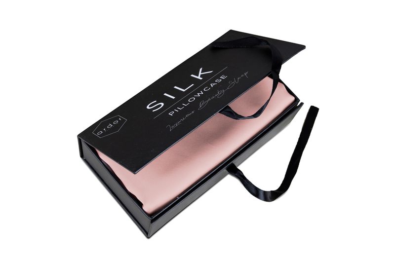 ARDOR-SILK-PILLOWCASE-SOFT-PINK-PACKAGED-SHOT-02-jpg