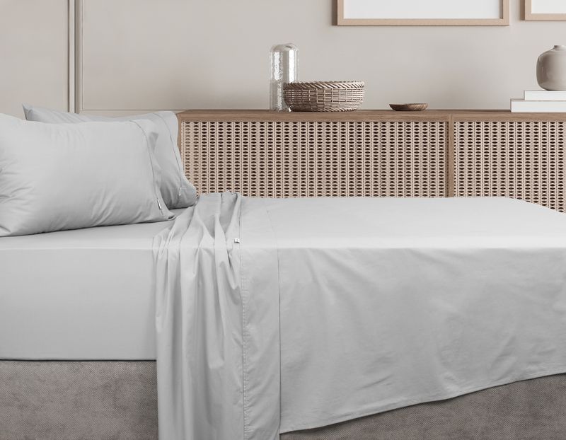 ALGODON-300TC-SHEET-SET-SILVER-LIFESTYLE-jpg