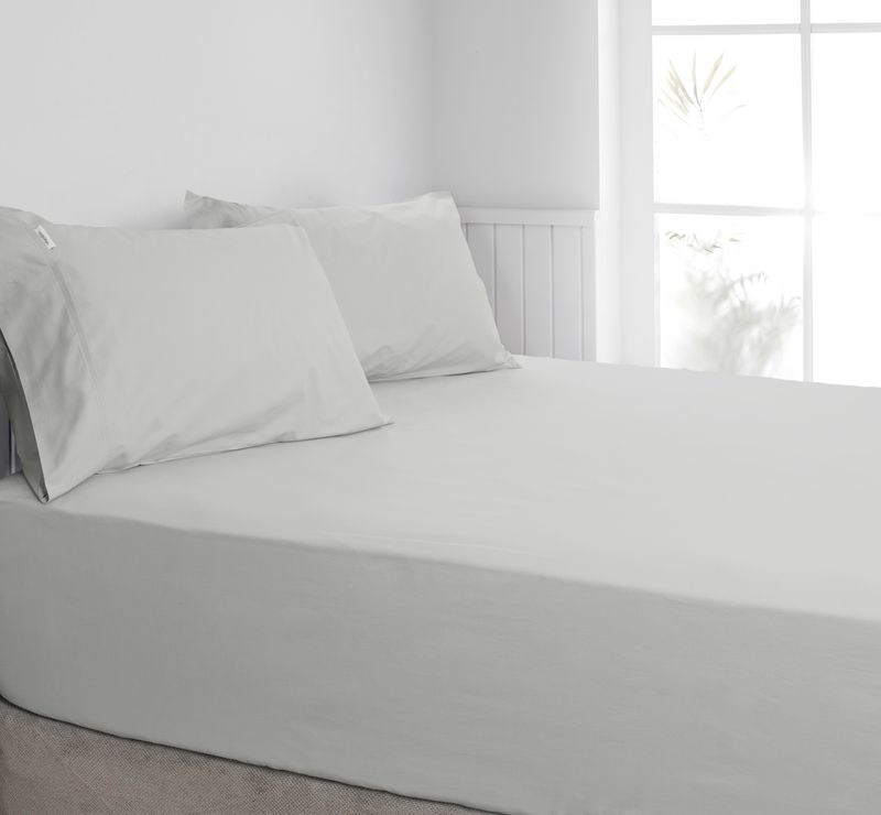 ALGODON-300TC-COMBO-SET-SILVER-LIFESTYLE-jpg