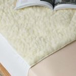 Close-up-of-Waterproof-Wool-Topper_1.webp