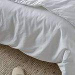 Everyday_-Easy_Water-Resistant_Quilt-Upclose_1.webp