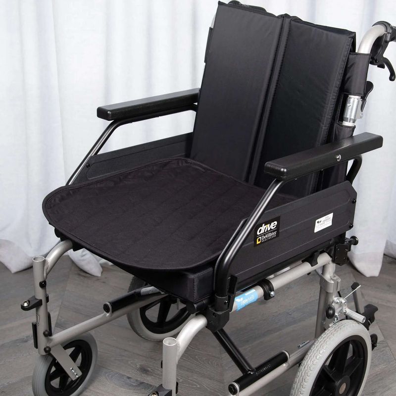 Staydry_Wheelchair_Pad_Black_Iso_CRY1654.webp