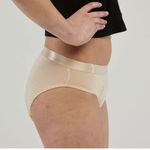 Womens_Hipster_underwear_Skin_side.jpg