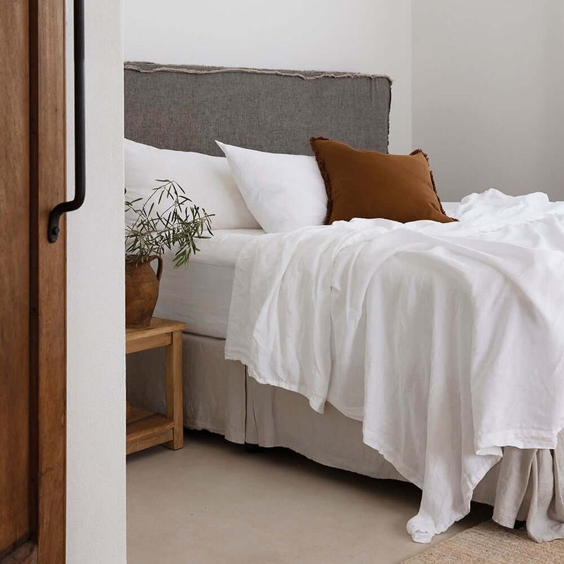 Bambury-French-flax-linen-white-bed-sheet-set.jpg