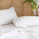 BROWCSSWHI_TempleOrganicSheetSet_White_LIF_web_a.jpg