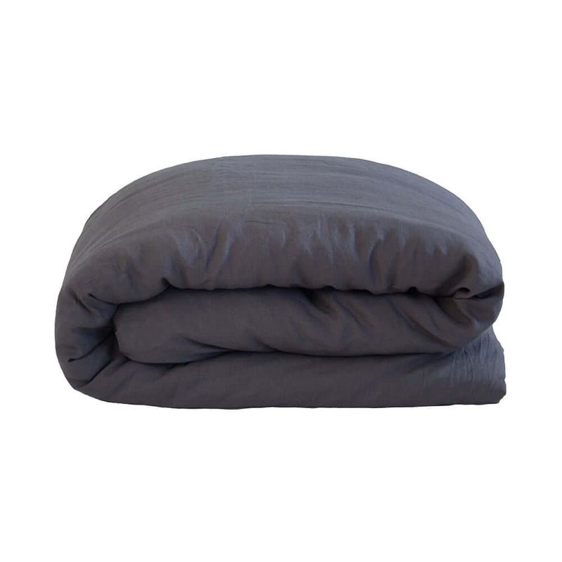 BR17SLQCSCHA_LinenQuiltCoverSet_Charcoal_PRO_web_a.jpg